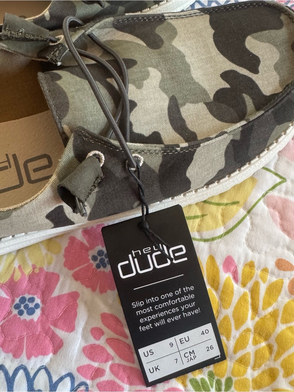 NWT size 9 camo women’s Wendy hey dudes - Picture 2 of 4
